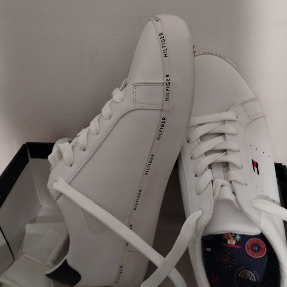 Tommy Hilfiger Classic White Sneakers - Picture 7 of 8